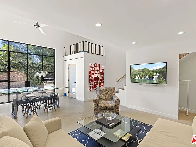 835 N Harper Ave — Photo 6