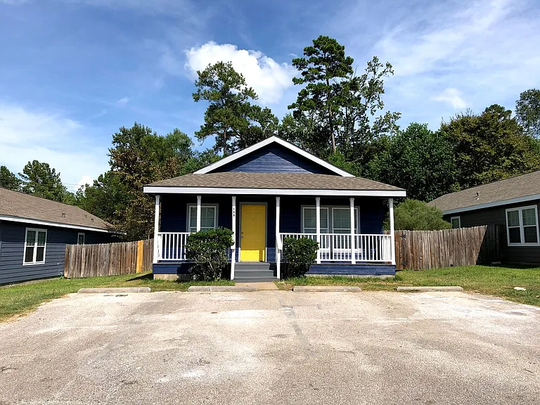 168 Varsity Dr — Photo 12