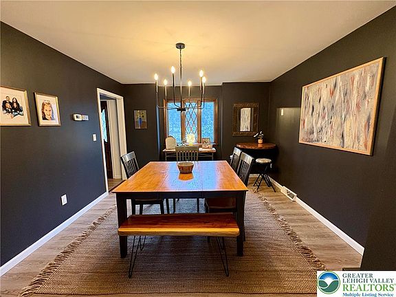 3rd image of 375 Georgetown Rd