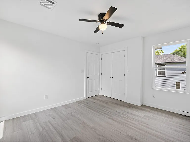 9007 Hilda St — Photo 19