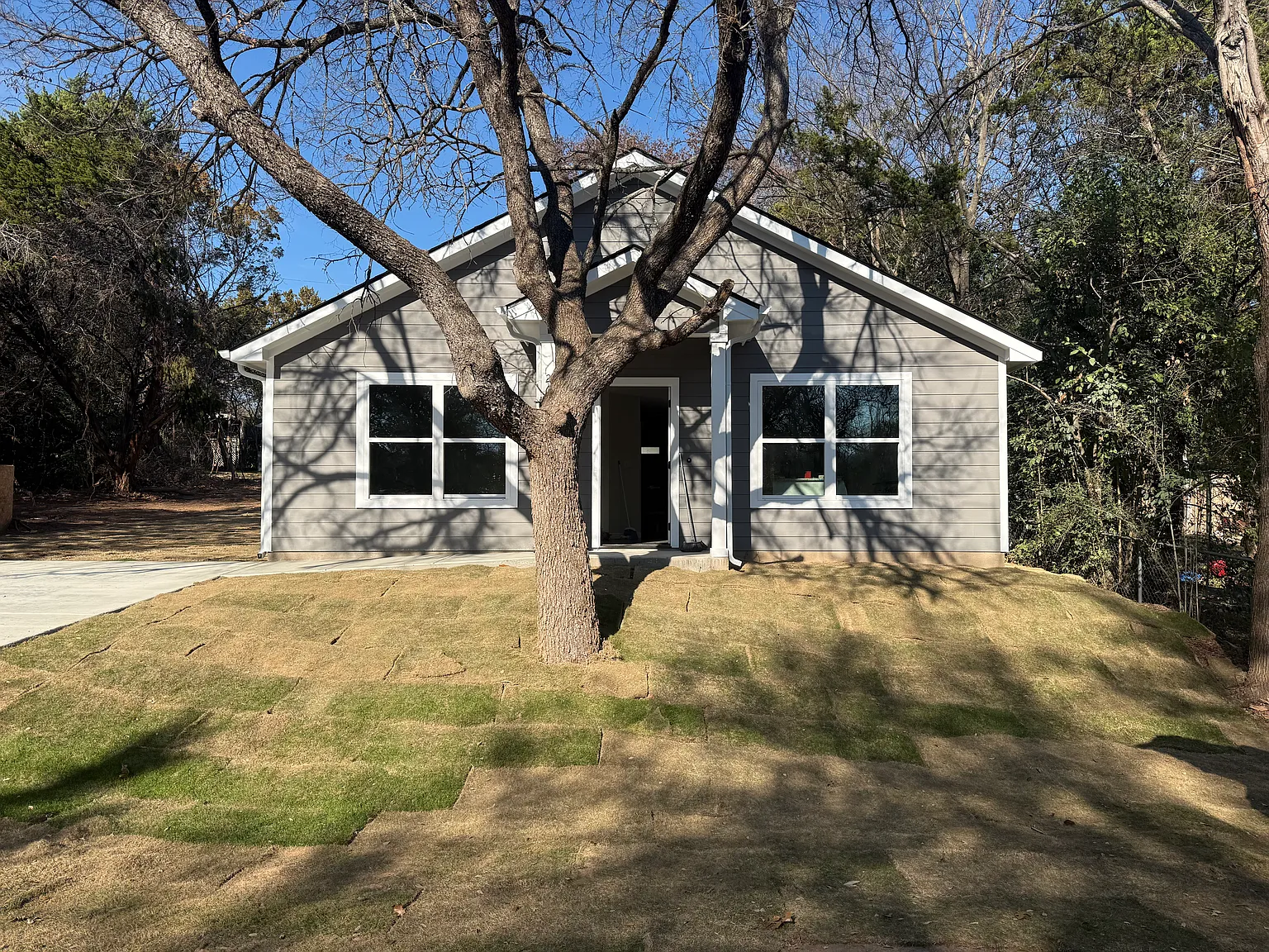 3 bed, 1200 sqft, $1,795 — Photo 1