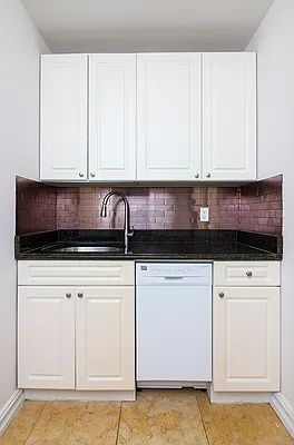 Rented by CitySites Real Estate Group | media 9