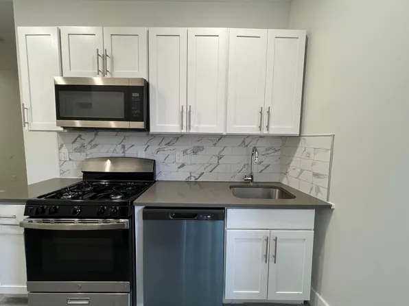 158 Bergen Ave #35E, Jersey City, NJ 07305