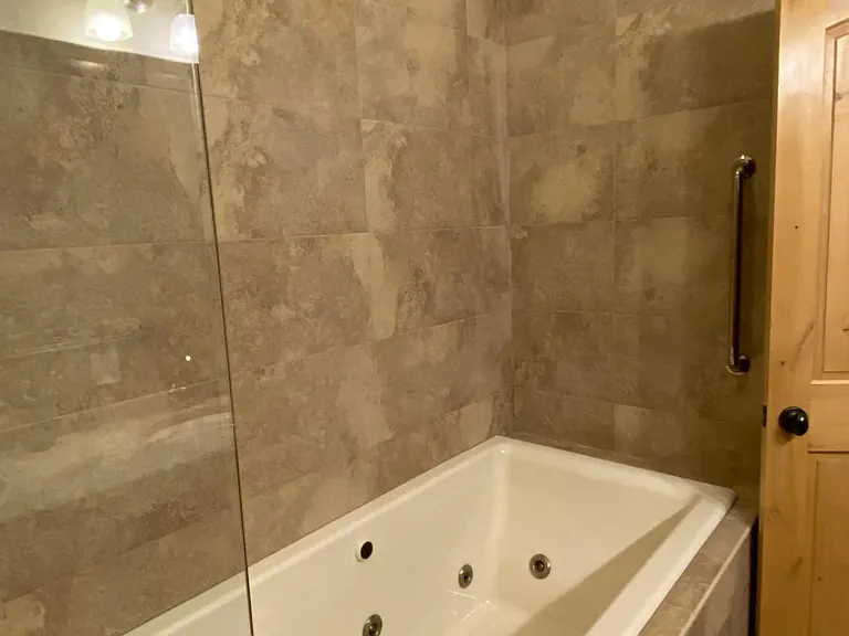2746 W Warren Blvd #1 — Photo 17