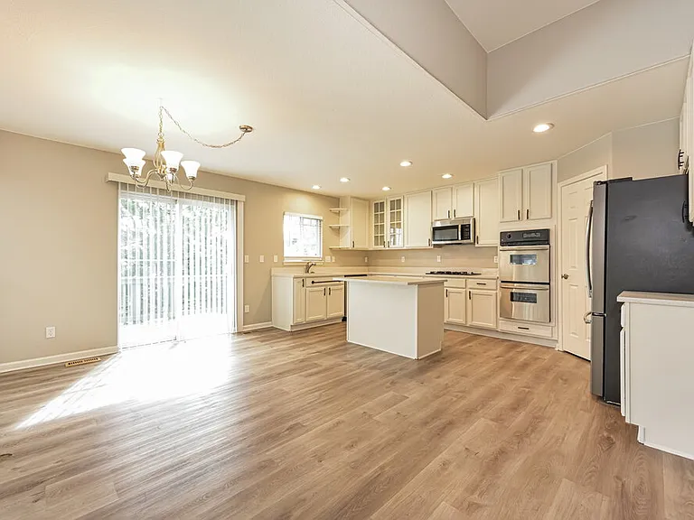 2956 Iron Springs Pl — Photo 7