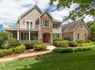 108 Lake Ridge Pl, Chapel Hill, NC 27516