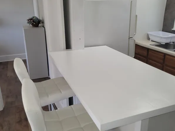 348 S Main St #2, Marion, NC 28752