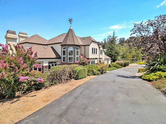 3rd image of 117 Alerche Dr