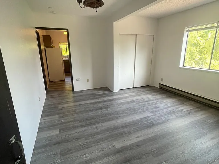 514 N F St — Photo 6