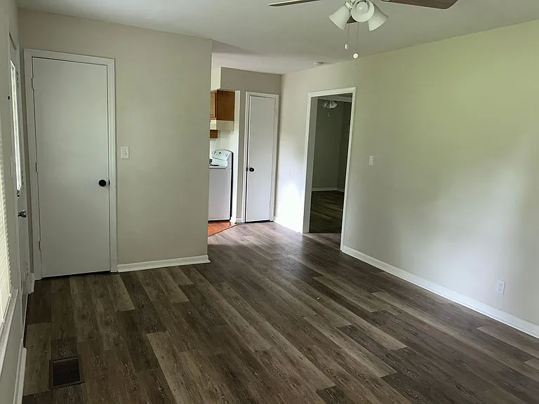 1380 Cummins Ferry Rd — Photo 16