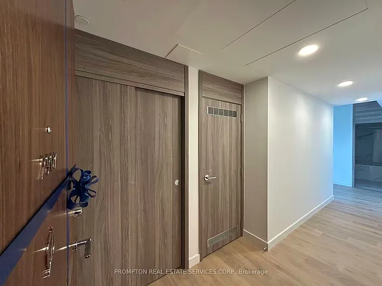 68 Esther Shiner Blvd #2907 — Photo 4