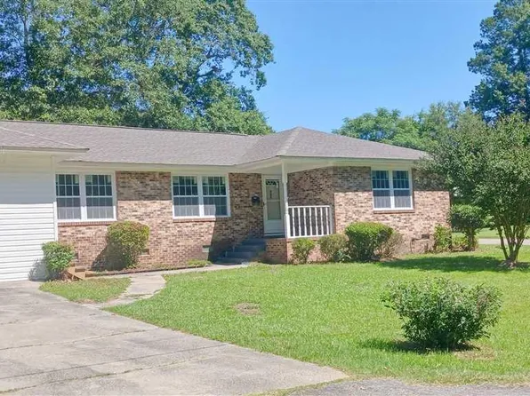 800 S Wilson Dr, Cheraw, SC 29520