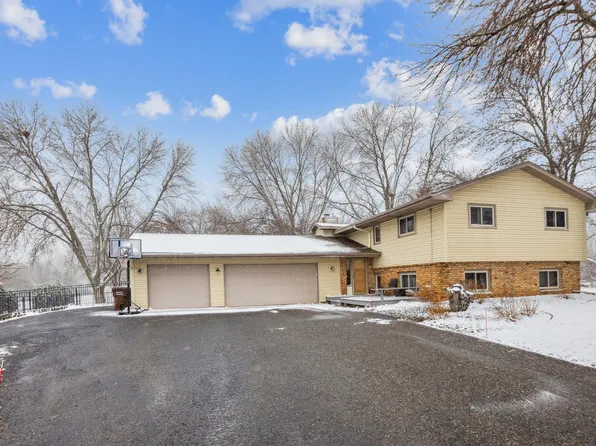 19701 Jackie Ln, Rogers, MN 55374