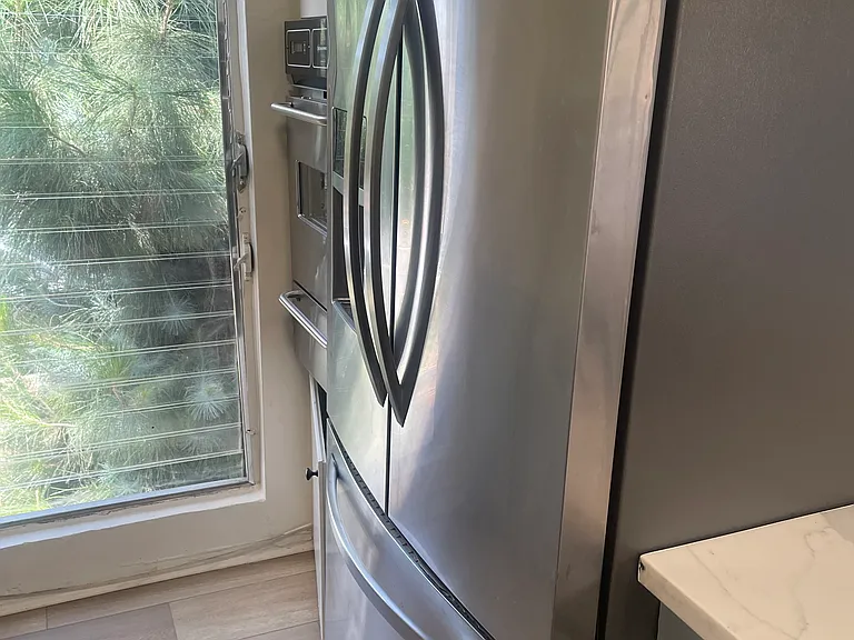 6320 Whitsett Ave #7 — Photo 12