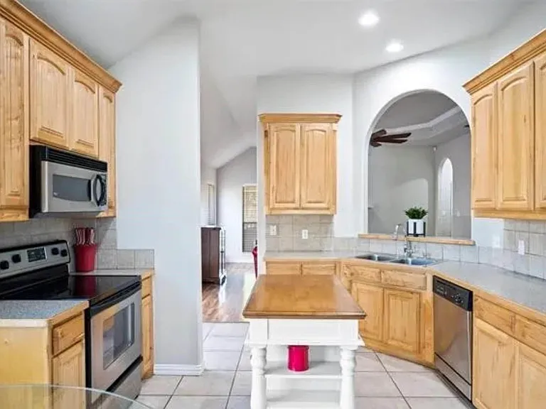 8336 Trinity Vista Trl — Photo 14