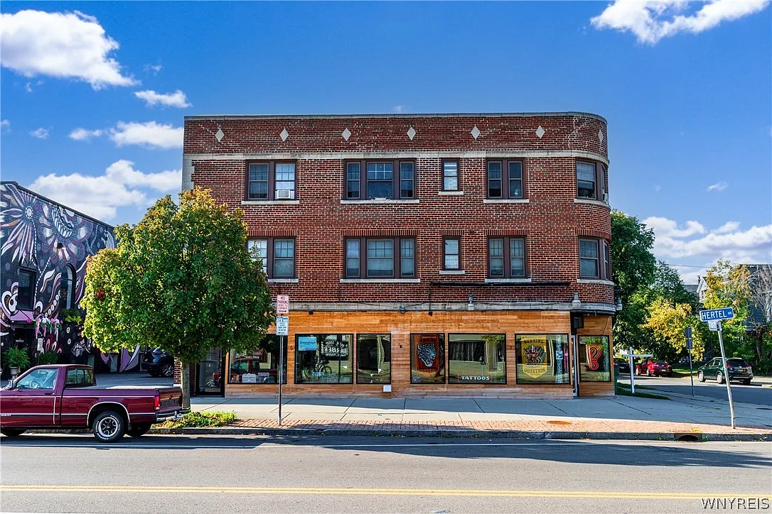 1 bed, 1.0 bath, 700 sqft, $1,250 — Photo 2