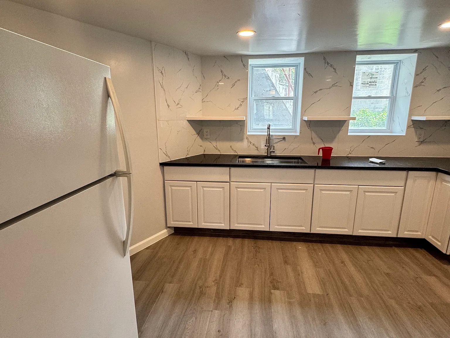 2 bed, 2.5 bath, 1300 sqft, $1,800 — Photo 3