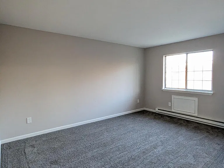 1358 Meriden Rd #15 — Photo 4