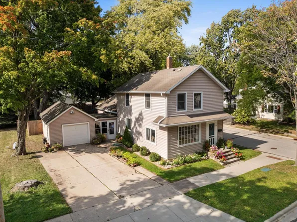 641 North Huron STREET, De Pere, WI 54115