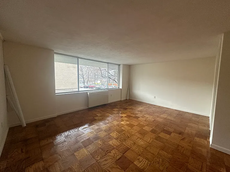 77 Monmouth St #105 — Photo 8