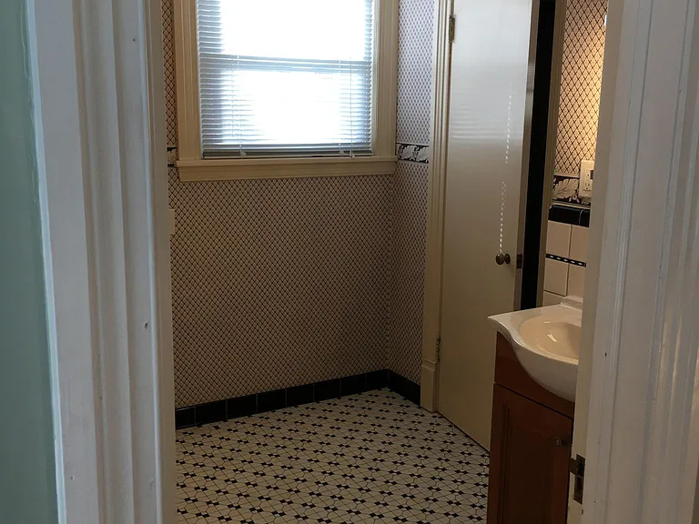 132 Lafayette Ave NE #2 — Photo 7