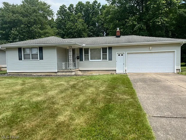 2229 Sprucewood Dr photo 1