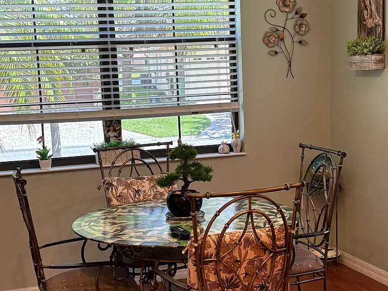 128 Rialto Rd — Photo 4