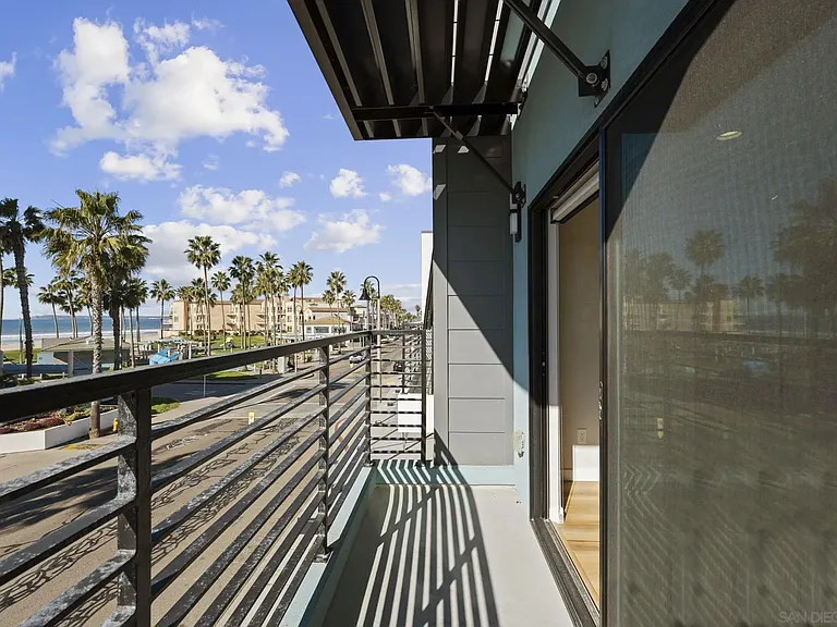 325 Citrus Ave #2 — Photo 15