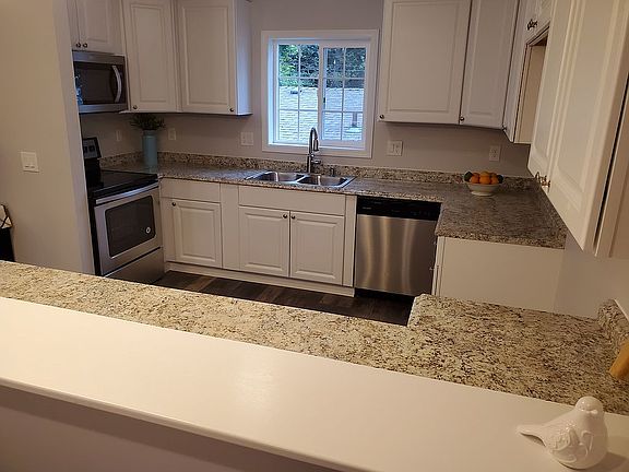 7080 Kitchen