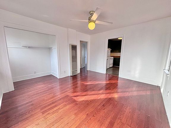 3rd image of 1159 Hyperion Ave