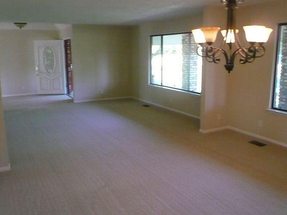 5th image of 2386 E Wood Ave