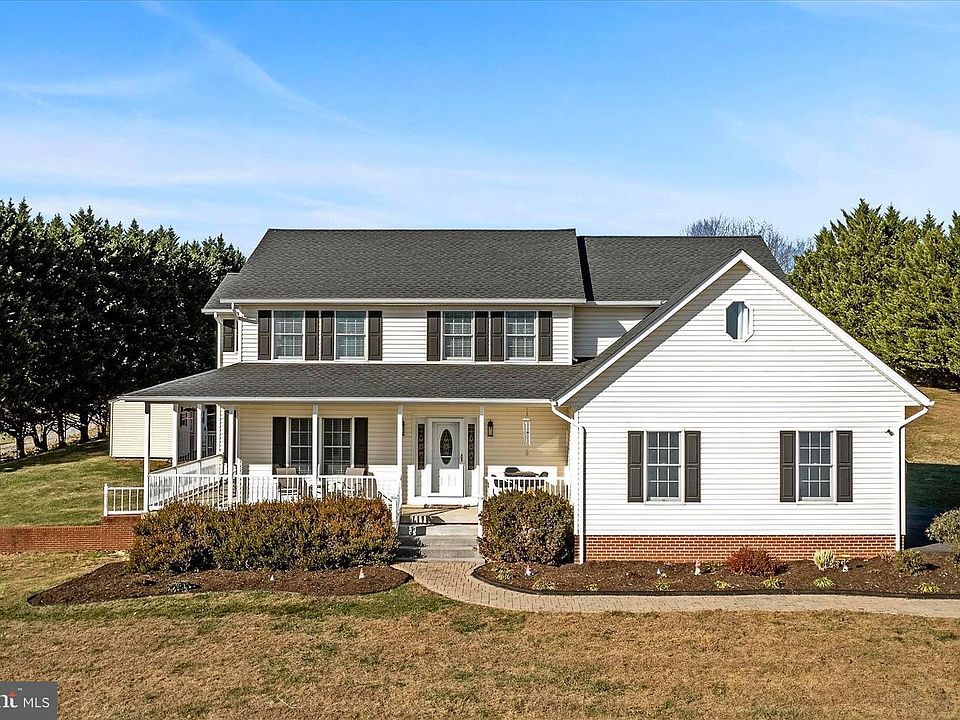 1st image of 136 Rose Hill Ln