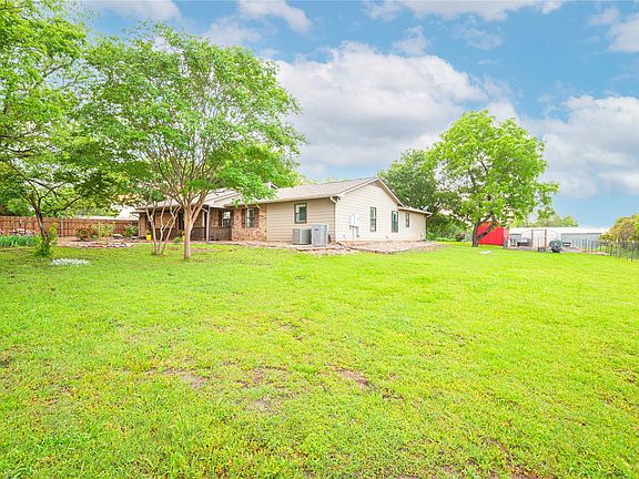 3rd image of 4142 County Road 1001