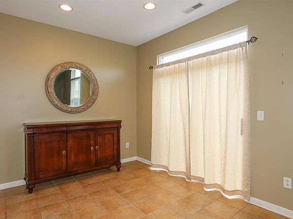 4th image of 9231 Great Lakes Cir