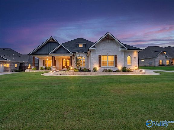 2nd image of 365 Kendallwood Dr