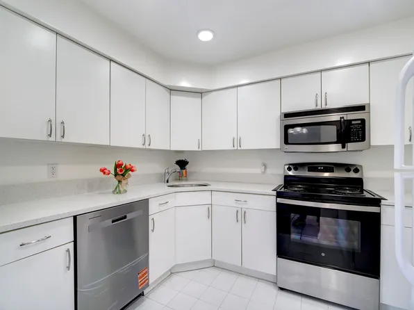 22 69th Street image 2 of 11