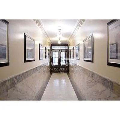 Rented by Bold New York | media 24