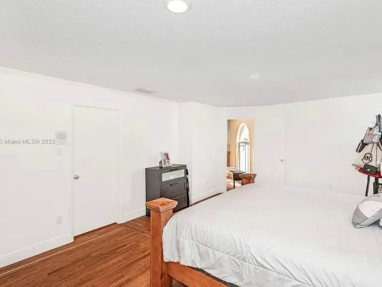 15565 SW 63rd Ter — Photo 18