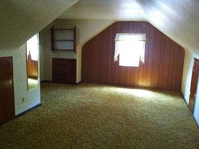 3 bed, 1.0 bath, $1,025 — Photo 4