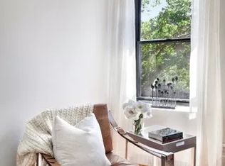 104 W 70th St APT 2D, New York, NY 10023