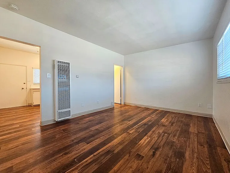 1465 Grand Ave — Photo 60
