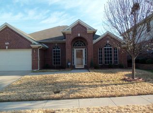 8304 Whippoorwill Dr, Fort Worth, TX 76123
