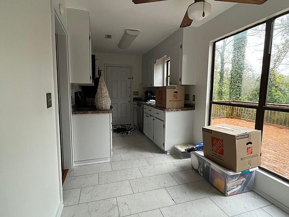2nd image of 542 Glen Cove Dr