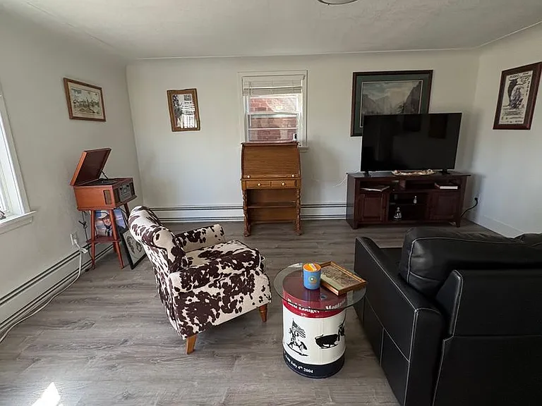 514 Avenue D — Photo 5