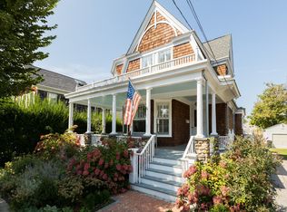 152 Central Ave, Greenport, NY 11944