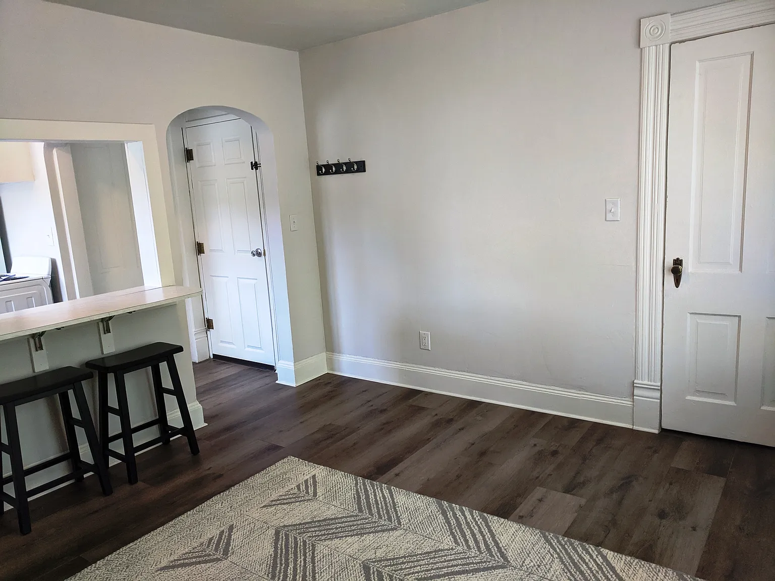 1 Bedroom 1 bath upstairs apartment. — Photo 4