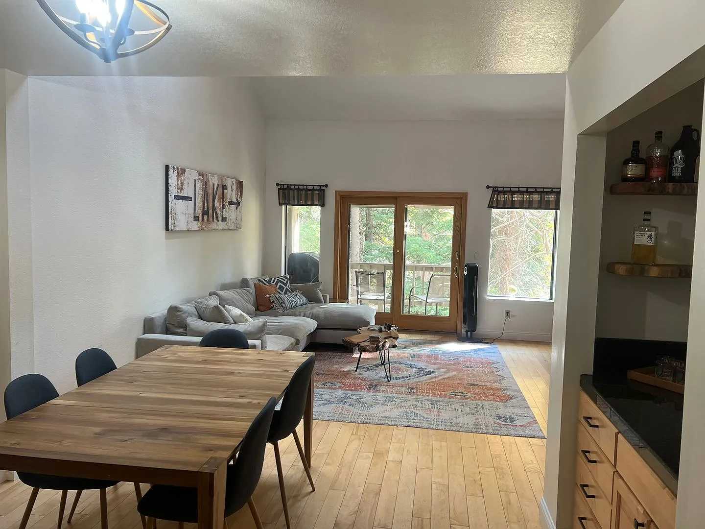 3-Bed 3-Bath Mountain Home — Photo 4