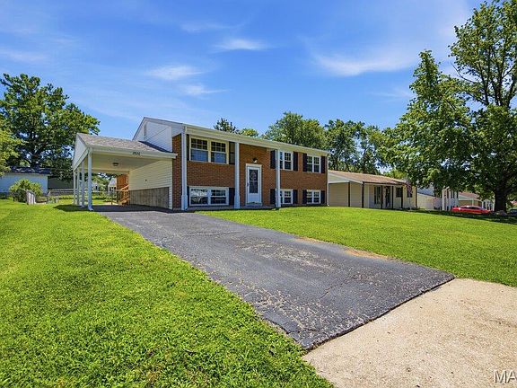 5th image of 2826 Cherry Point Ln