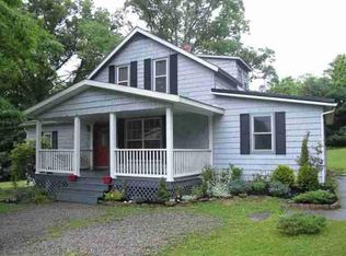 60 Rockley Rd, Morgantown, WV 26508
