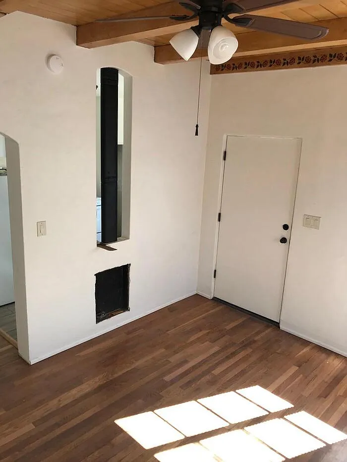 Studio, 1.0 bath, 450 sqft, $750 — Photo 2
